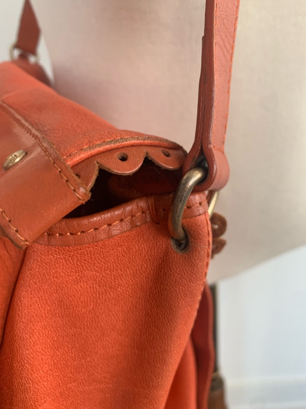 See By Chloé Scalloped Flap Leather Shoulder Bag in Rust Orange - Picture 3 of 7